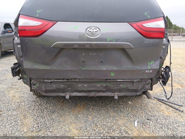 Продажа на аукционе авто 2017 Toyota Sienna Xle 8 Passenger, vin: 5TDYZ3DC2HS855659, номер лота: 46154985