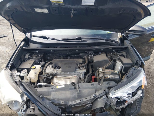 Toyota RAV4 LE 2018 2T3BFREV3JW729316 Image 10