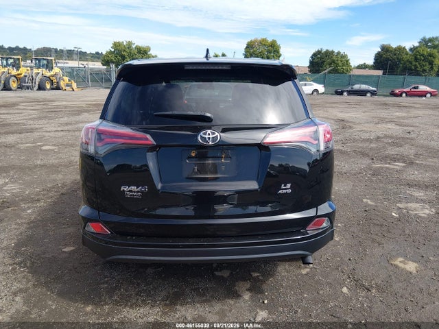 Toyota RAV4 LE 2018 2T3BFREV3JW729316 Image 17