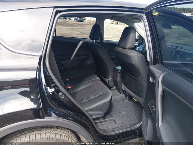 Toyota RAV4 LE 2018 2T3BFREV3JW729316 Image 8