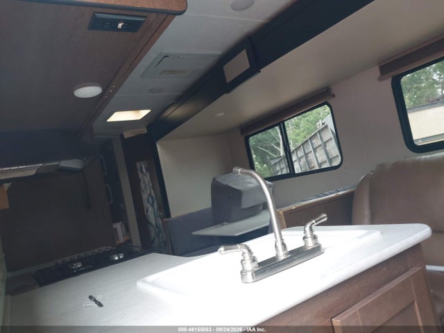 2018 Forest River Acadia მანქანა იყიდება აუქციონზე, vin: 5ZT2ACUB7JB514015, აუქციონის ნომერი: 46155083
