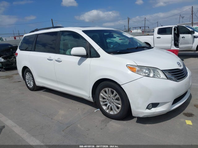 Продаж на аукціоні авто 2013 Toyota Sienna Xle V6 8 Passenger, vin: 5TDYK3DC5DS367630, номер лоту: 46155138