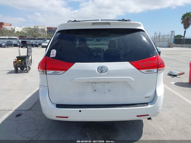 Aukcja sprzedaży 2013 Toyota Sienna Xle V6 8 Passenger, vin: 5TDYK3DC5DS367630, numer aukcji: 46155138