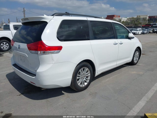 Aukcja sprzedaży 2013 Toyota Sienna Xle V6 8 Passenger, vin: 5TDYK3DC5DS367630, numer aukcji: 46155138