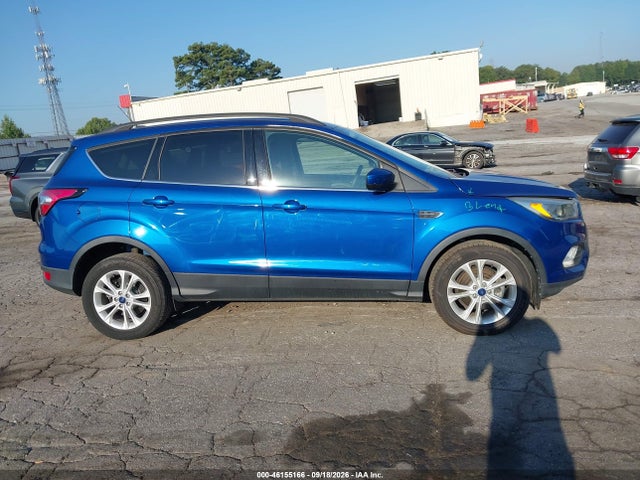 Продажа на аукционе авто 2018 Ford Escape Se, vin: 1FMCU0GD1JUB46472, номер лота: 46155166