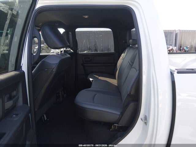3C63RRGL6TG153156 RAM 3500 Tradesman 4x4 8&#039; Box