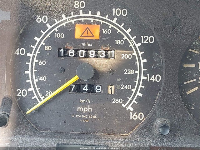Auction sale of the 1994 Mercedes-benz E 320, vin: WDBEA66E6RC111543, lot number: 46155176