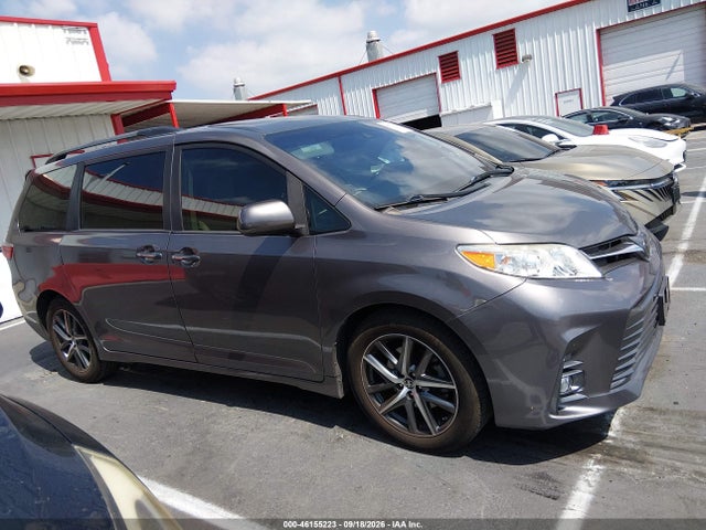 Toyota SIENNA XLE 2020 5TDYZ3DC8LS024532 Image 13
