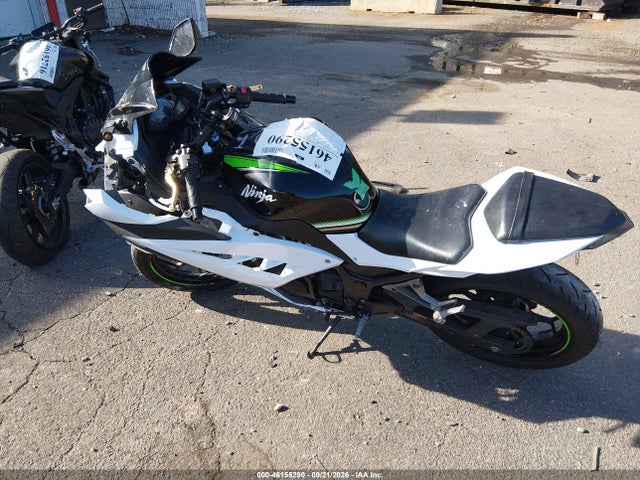 46155290 :رقم المزاد ، JKAEX8B16GDA28326 vin ، 2016 Kawasaki Ex300 B مزاد بيع
