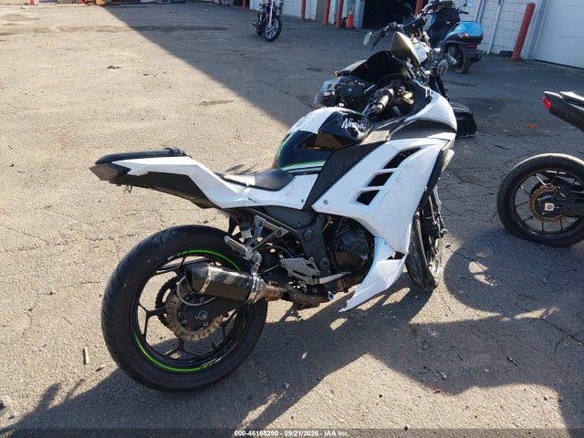 46155290 :رقم المزاد ، JKAEX8B16GDA28326 vin ، 2016 Kawasaki Ex300 B مزاد بيع