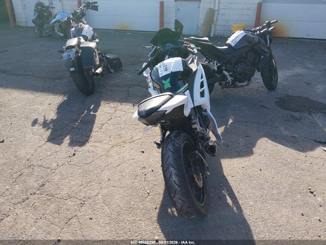 46155290 :رقم المزاد ، JKAEX8B16GDA28326 vin ، 2016 Kawasaki Ex300 B مزاد بيع