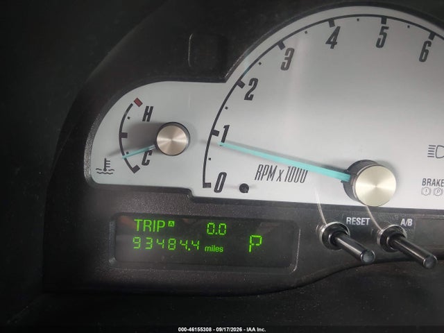2002 Ford Thunderbird მანქანა იყიდება აუქციონზე, vin: 1FAHP60A82Y110878, აუქციონის ნომერი: 46155308