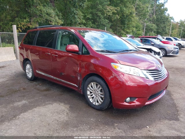 Продажа на аукционе авто 2015 Toyota Sienna Xle 8 Passenger, vin: 5TDYK3DC3FS529564, номер лота: 46155335