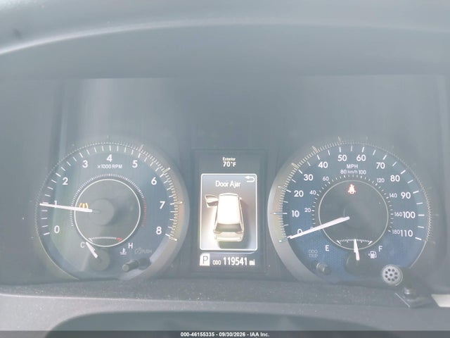 46155335 :رقم المزاد ، 5TDYK3DC3FS529564 vin ، 2015 Toyota Sienna Xle 8 Passenger مزاد بيع
