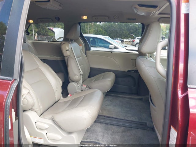46155335 :رقم المزاد ، 5TDYK3DC3FS529564 vin ، 2015 Toyota Sienna Xle 8 Passenger مزاد بيع