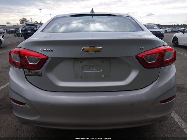 46155381 :رقم المزاد ، 1G1BE5SMXJ7100406 vin ، 2018 Chevrolet Cruze Lt Auto مزاد بيع
