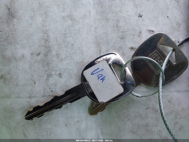 46155512 :رقم المزاد ، 1GCFG25W5Y1241797 vin ، 2000 Chevrolet Express مزاد بيع