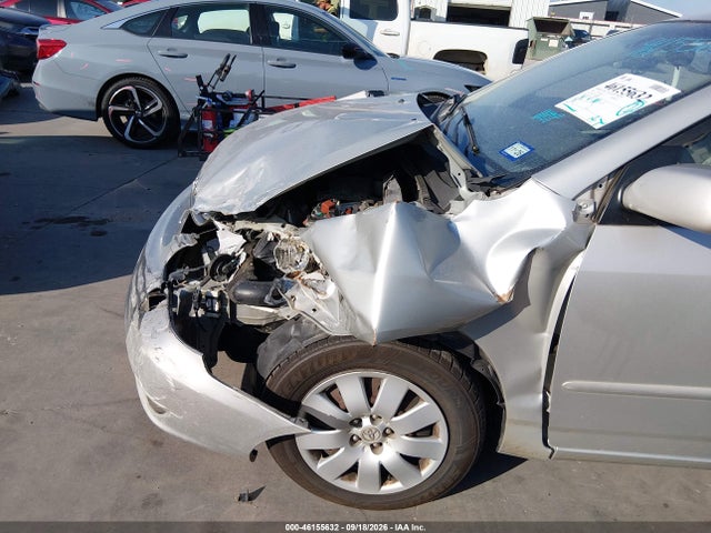 46155632 :رقم المزاد ، 1NXBR32E04Z281168 vin ، 2004 Toyota Corolla Le مزاد بيع