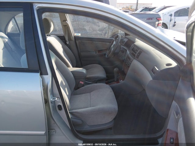 46155632 :رقم المزاد ، 1NXBR32E04Z281168 vin ، 2004 Toyota Corolla Le مزاد بيع