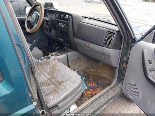 Продажа на аукционе авто 1998 Jeep Cherokee Classic/sport, vin: 1J4FJ68S3WL190832, номер лота: 46155640
