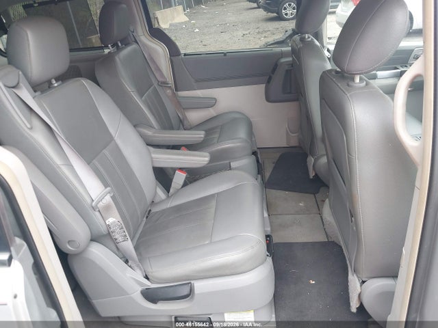 46155642 :رقم المزاد ، 2A8HR54P18R830333 vin ، 2008 Chrysler Town & Country Touring مزاد بيع