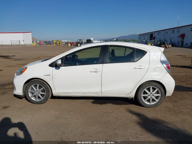 Продаж на аукціоні авто 2013 Toyota Prius C Four, vin: JTDKDTB30D1043923, номер лоту: 46155752