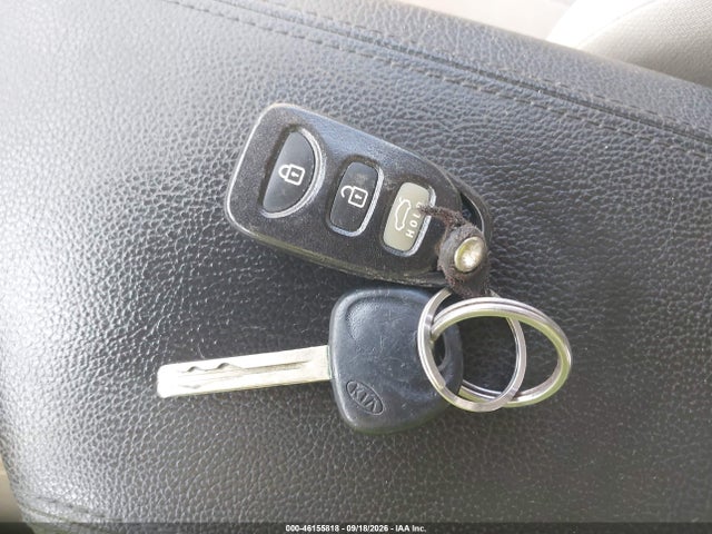 2011 Kia Optima Lx მანქანა იყიდება აუქციონზე, vin: KNAGM4A74B5126340, აუქციონის ნომერი: 46155818
