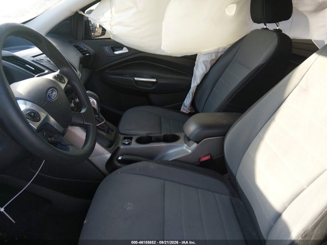 46155852 :رقم المزاد ، 1FMCU0G79GUA52729 vin ، 2016 Ford Escape Se مزاد بيع