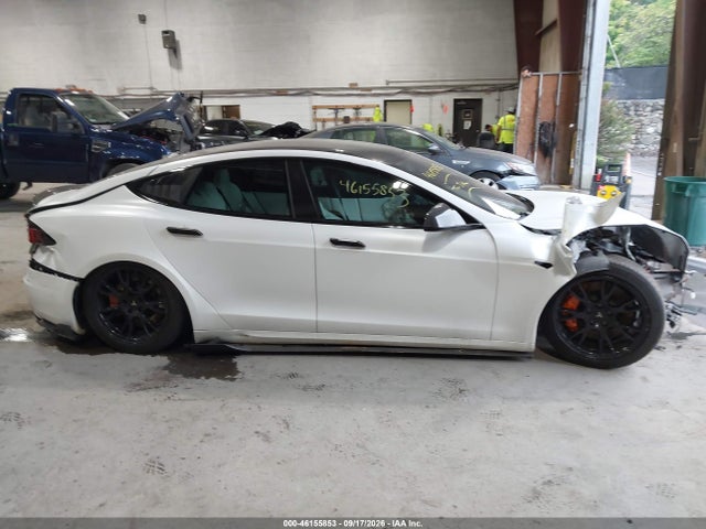 46155853 :رقم المزاد ، 5YJSA1E61NF460270 vin ، 2022 Tesla Model S Plaid Tri Motor All-wheel Drive مزاد بيع