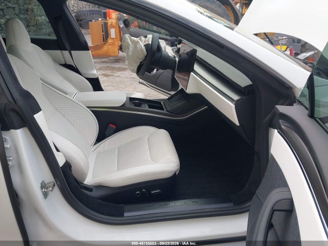 46155853 :رقم المزاد ، 5YJSA1E61NF460270 vin ، 2022 Tesla Model S Plaid Tri Motor All-wheel Drive مزاد بيع