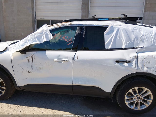 Продажа на аукционе авто 2022 Ford Escape Se, vin: 1FMCU9G64NUA64926, номер лота: 46155863