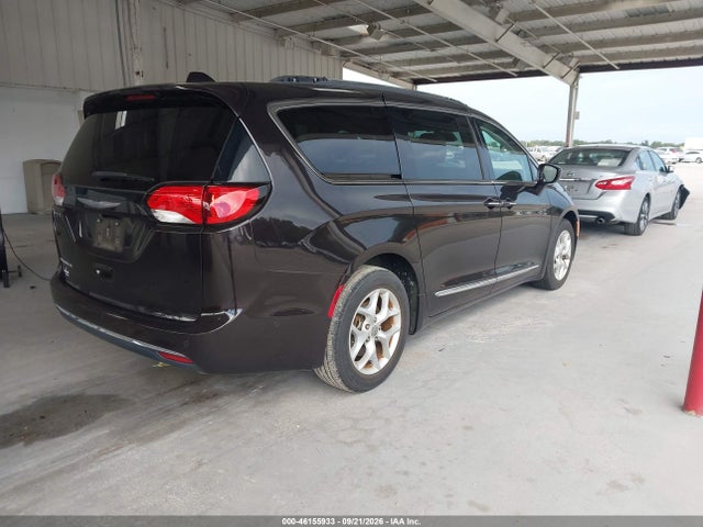 Продаж на аукціоні авто 2017 Chrysler Pacifica Touring-l Plus, vin: 2C4RC1EG5HR684331, номер лоту: 46155933
