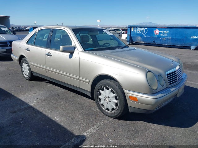 1998 Mercedes-benz E 320 მანქანა იყიდება აუქციონზე, vin: WDBJF65F1WA706172, აუქციონის ნომერი: 46155999