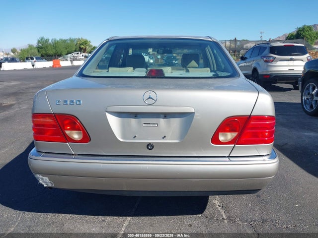 1998 Mercedes-benz E 320 მანქანა იყიდება აუქციონზე, vin: WDBJF65F1WA706172, აუქციონის ნომერი: 46155999