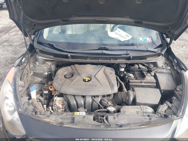 2013 Hyundai Elantra Gt მანქანა იყიდება აუქციონზე, vin: KMHD35LE6DU044298, აუქციონის ნომერი: 46156037