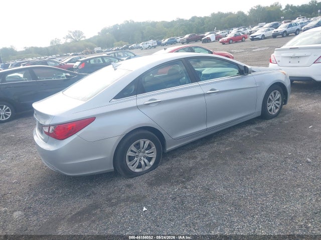 2011 Hyundai Sonata Gls მანქანა იყიდება აუქციონზე, vin: 5NPEB4AC6BH099624, აუქციონის ნომერი: 46156052