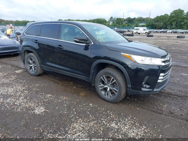 Продажа на аукционе авто 2019 Toyota Highlander Le, vin: 5TDBZRFH0KS921845, номер лота: 46156088