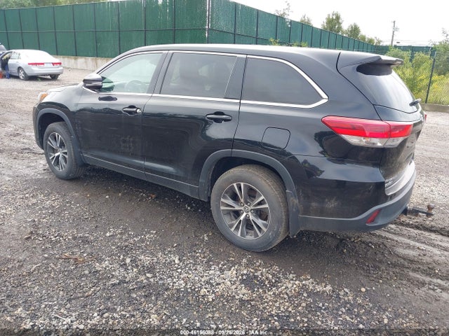 Продажа на аукционе авто 2019 Toyota Highlander Le, vin: 5TDBZRFH0KS921845, номер лота: 46156088