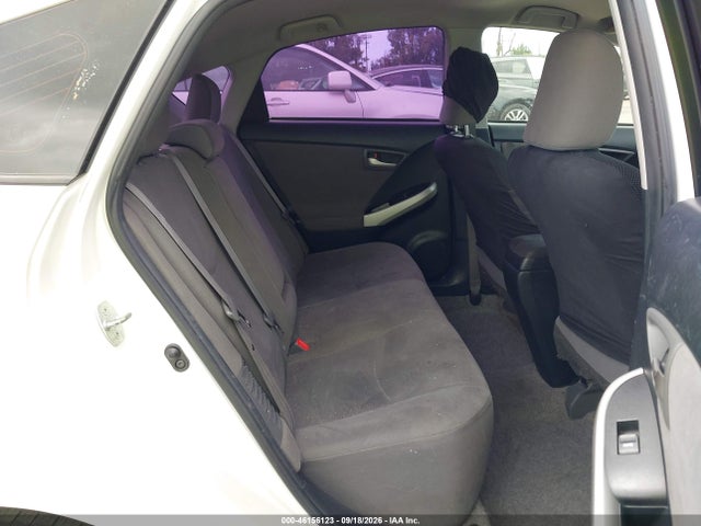 Toyota Prius Two 2014 JTDKN3DU9E0363087 Image 8