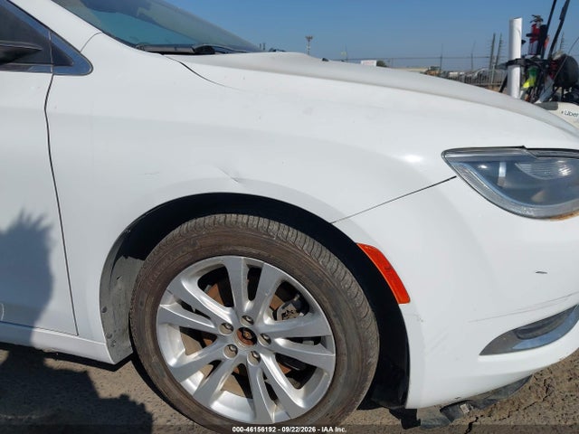 2015 Chrysler 200 Limited მანქანა იყიდება აუქციონზე, vin: 1C3CCCABXFN577821, აუქციონის ნომერი: 46156192