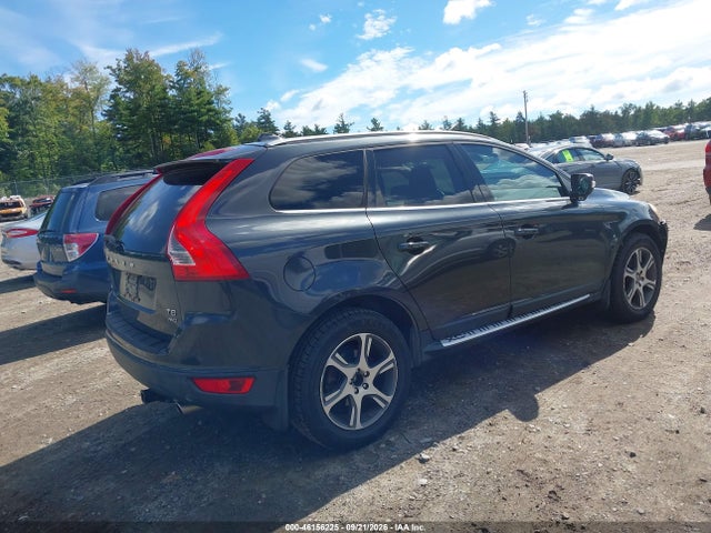 Продаж на аукціоні авто 2011 Volvo Xc60 T6/t6 R-design, vin: YV4902DZ4B2217132, номер лоту: 46156225