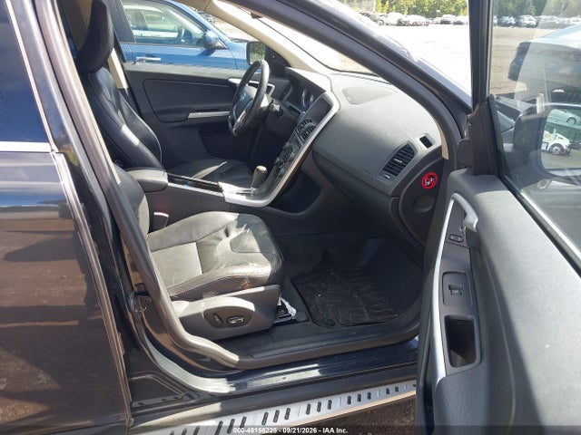 Продаж на аукціоні авто 2011 Volvo Xc60 T6/t6 R-design, vin: YV4902DZ4B2217132, номер лоту: 46156225