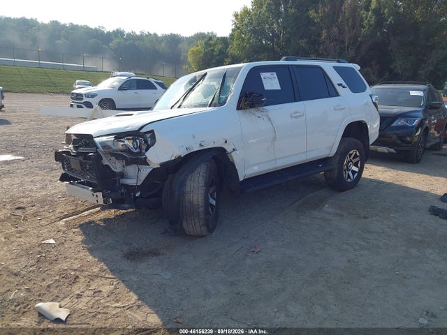 Продажа на аукционе авто 2023 Toyota 4runner Trd Off Road Premium, vin: JTERU5JR8P6173337, номер лота: 46156239