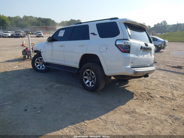 Продажа на аукционе авто 2023 Toyota 4runner Trd Off Road Premium, vin: JTERU5JR8P6173337, номер лота: 46156239