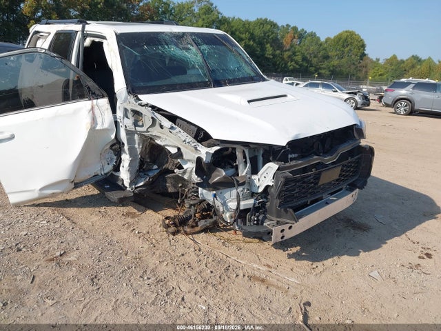 Продажа на аукционе авто 2023 Toyota 4runner Trd Off Road Premium, vin: JTERU5JR8P6173337, номер лота: 46156239