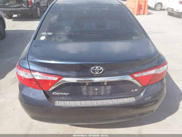 46156274 :رقم المزاد ، 4T1BF1FK7HU731191 vin ، 2017 Toyota Camry Le مزاد بيع