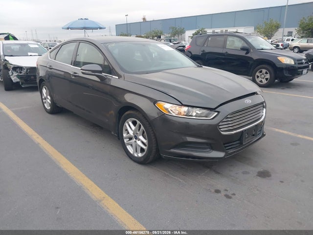 46156278 :رقم المزاد ، 3FA6P0H75GR330062 vin ، 2016 Ford Fusion Se مزاد بيع