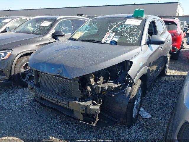 Hyundai TUCSON SE 2019 KM8J23A48KU945609 Image 2