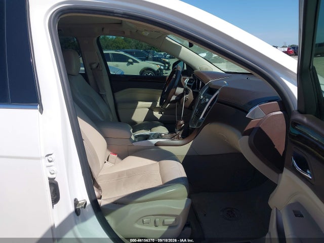 46156370 :رقم المزاد ، 3GYFNFEY5AS603818 vin ، 2010 Cadillac Srx Premium Collection مزاد بيع