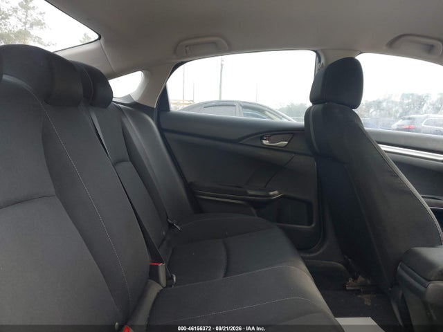 46156372 :رقم المزاد ، 2HGFC2F58JH535592 vin ، 2018 Honda Civic Lx مزاد بيع